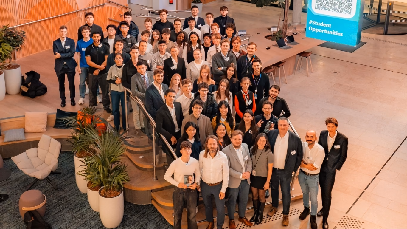Gruppenfoto bei der TEG Management Series Oktober 2025 bei Microsoft München